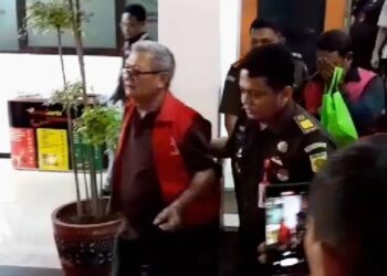 Kejari Purwakarta Tahan Tiga Tersangka Kasus Korupsi Anggaran BTT Covid-19