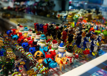 Kaca Murano Membingkai Kecantikan dari Venesia