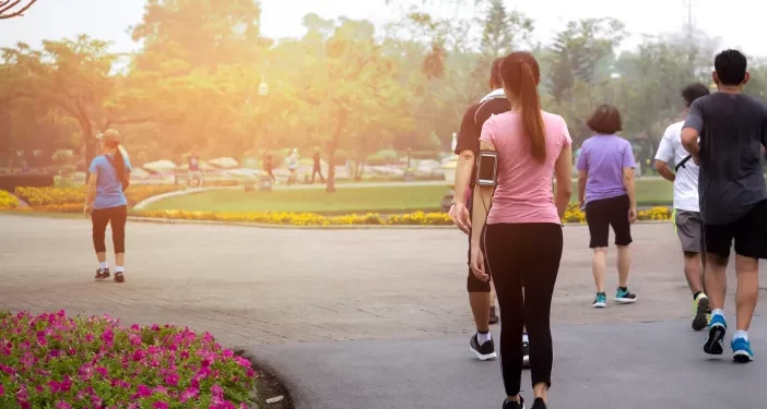 Ternyata Jalan Kaki Bisa Menurunkan Berat Badan Bagi Penderita Obesitas, Ini Penjelasannya