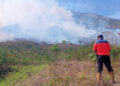 Kebakaran di Lereng Gunung Agung Landa 8 Hektar Lahan