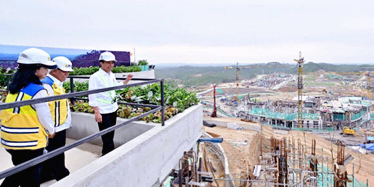 Jokowi Tinjau Pembangunan IKN, Pastikan Sesuai Jadwal