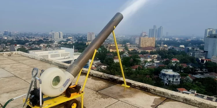 Perusahaan Swasta Jakarta Dukung Water Mist untuk Lawan Polusi!