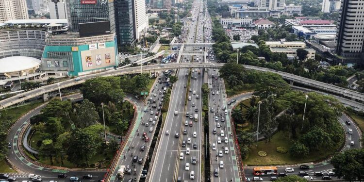 Warga Jakarta Bersiap Cetak Ulang e-KTP