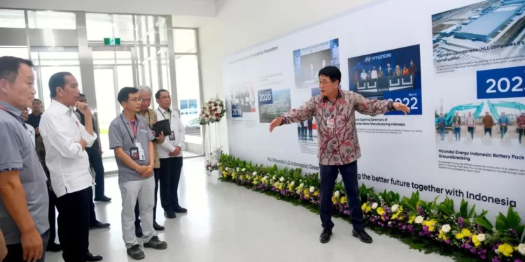 Jokowi Sebut Baterai EV Bisa Buat Negara Lain Jadi Ketergantungan