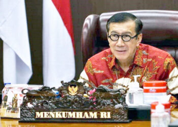 Rocky Gerung Sebut Yasonna Laoly Menyebarkan Hoaks dan Menyatakan Belum Ada Permintaan Maaf