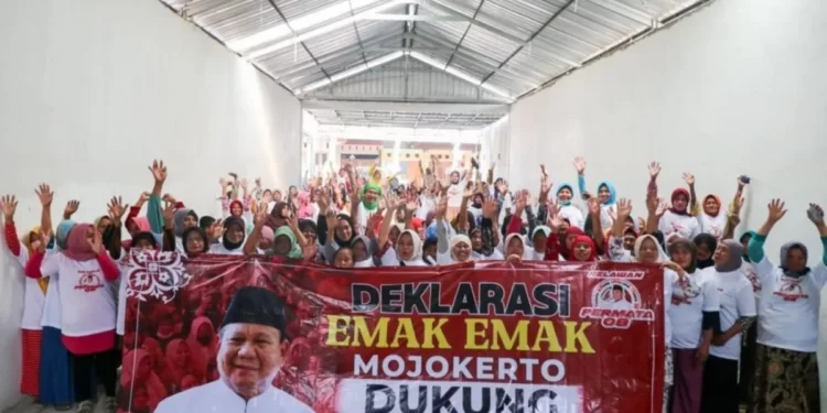 Komunitas Emak-emak di Jatim dan Jabar Dukung Prabowo Menang di Pilpres 2024