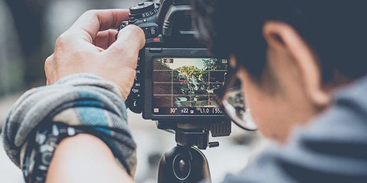 Empat Tips Mulai Buka Jasa Bisnis Fotografi dan Videografi, Ikuti Langkahnya!
