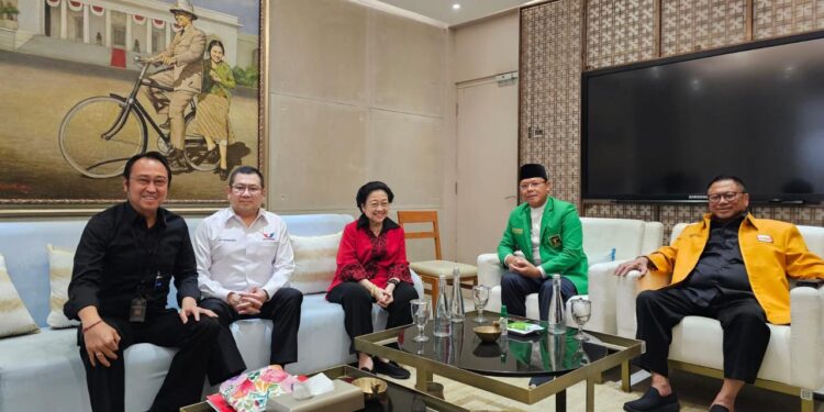 Ketum Partai Pendukung Ganjar Pranowo Berkumpul di Kantor DPP PDI Perjuangan