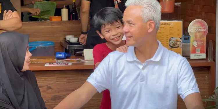 Situasi Memanas, Ganjar Pranowo Dipijat Gibran