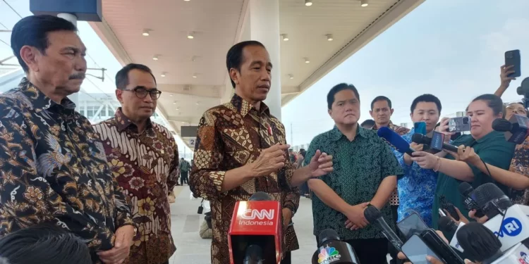Jokowi Sebut KCJB Layani untuk Kebutuhan Transportasi Publik