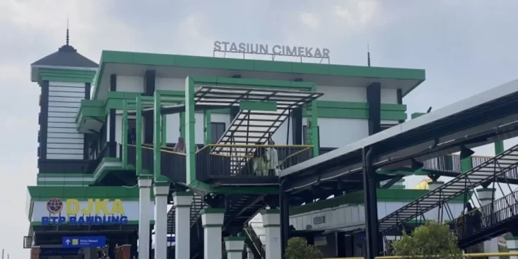 Halte Bus di Stasiun Cimekar jadi Akses Shuttle Bus Menuju Stasiun Tegalluar