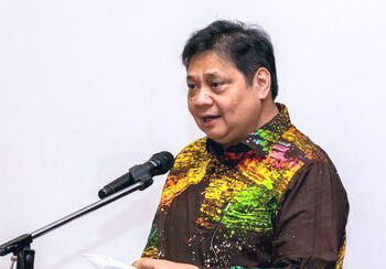 Airlangga: Hadapi Pelemahan Rupiah dengan Ketenangan di Era Kekuatan Dolar AS