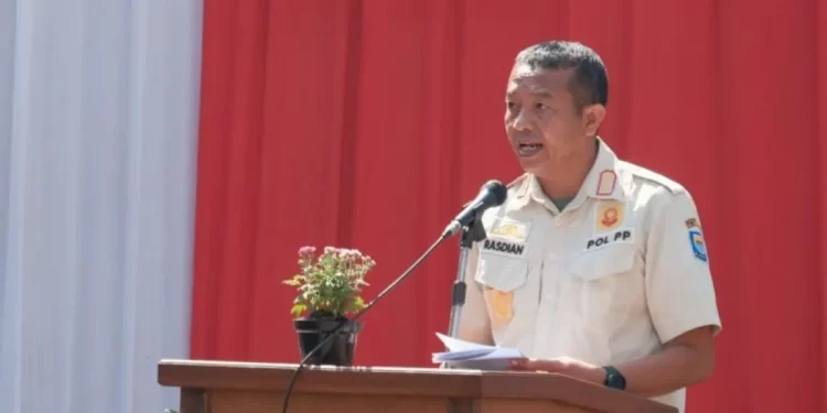 Satpol PP Kota Bandung Tindak Tegas Pengamen di Braga