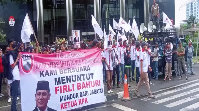 Tuntutan Mundur Ketua KPK Firli Bahuri dalam Sorotan, Polisi Siaga Ketat