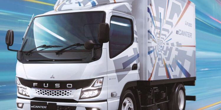 Fuso eCanter Fuso Diskon 50% di Jepang, di Indonesia Kapan?