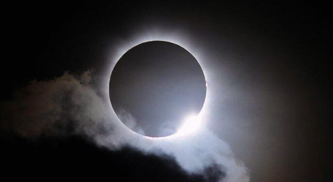 Jangan Lewatkan Pesona Gerhana Matahari 'Cincin Api' Tampil Pekan Depan