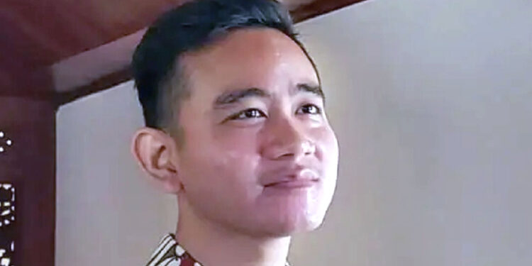 Gibran Terbang ke Jakarta Menjelang Penentuan Cawapres Prabowo