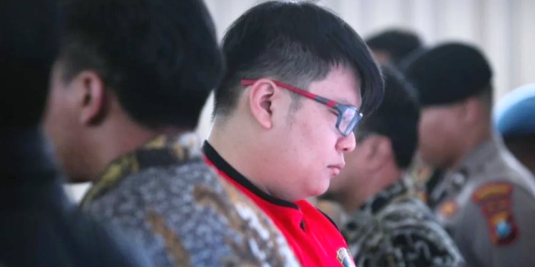 Ronald Tannur Menangis di Rekonstruksi Penganiayaan Maut