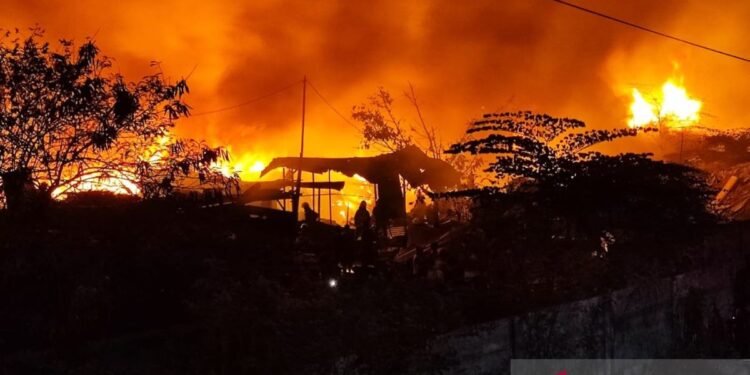 Si Jago Merah Melahap Kawasan Cakung Barat Jakarta Hingga Ludes