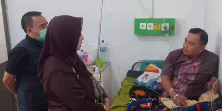 Empat Korban Keracunan di Garut Masih Ditangani Petugas Medis