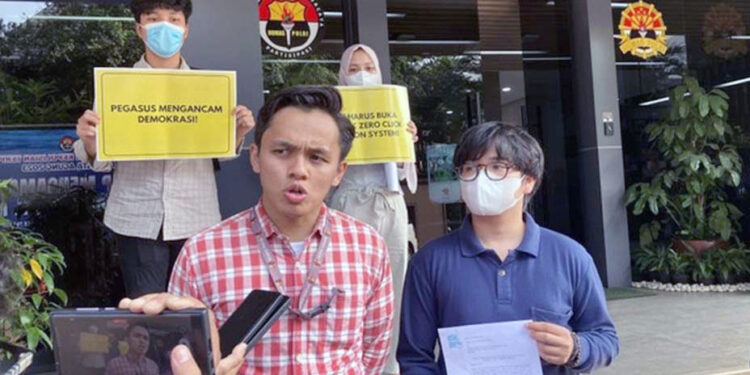 ICW Desak Polri Bongkar Pengadaan Alat Sadap Zero Click Pegasus