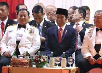Kedekatan Jokowi, Prabowo, dan SBY dalam Parade TNI ke-78