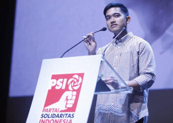 Kaesang Sambangi Rumah Ketua PBNU Gus Yahya Setelah Jumpa Puan