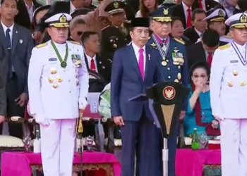 Presiden Jokowi Pimpin HUT ke-78 TNI Dengan Atraksi Udara di Monas