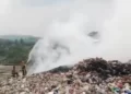 Kebakaran di TPA Cikundul Sukabumi Berhasil Dipadamkan