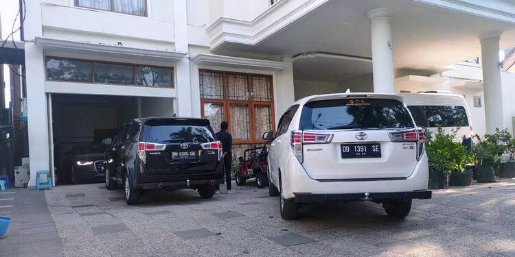 KPK: SYL Pulang, Rumah di Makassar Digeledah