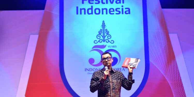 Biografi Jokowi 'Mewujudkan Mimpi Indonesia' Resmi Diluncurkan dalam Bahasa Korea