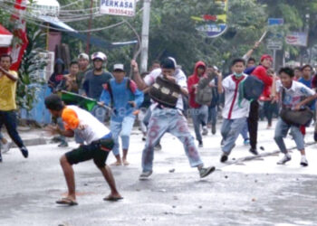 Perjalanan Kereta di Stasiun Manggarai Terhenti Akibat Tawuran Warga