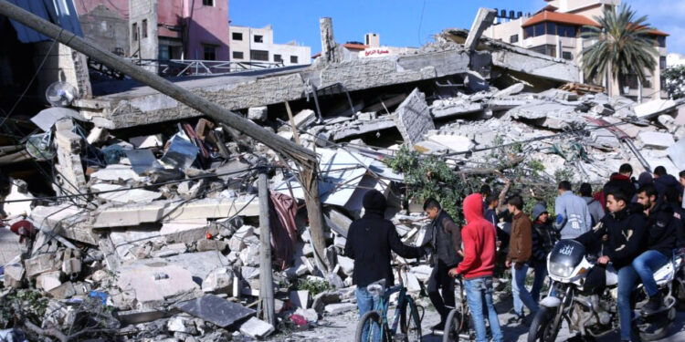 Perjuangan WNI di Gaza Hilang Kontak Keluarga Terputus Akibat Perang