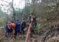 TNI Polri dan Masyarakat Desa di Pelosok, Berhasil Padamkan Kebakaran Lahan di Gunung Buso
