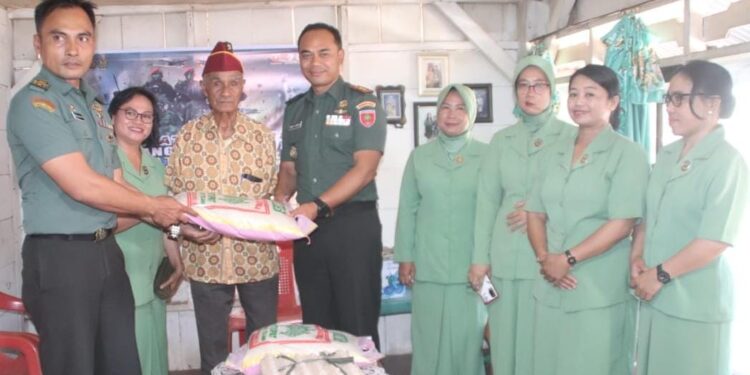 Sambut HUT TNI ke 78, Sentuhan Kasih Dandim 1414 Tator kepada Warakawuri Veteran