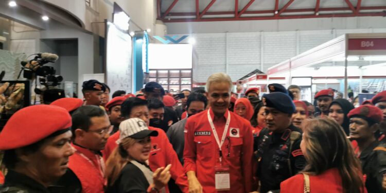 Ganjar Pranowo Ungkap Sudah Mengetahui Identitas Cawapresnya: Tunggu Saja