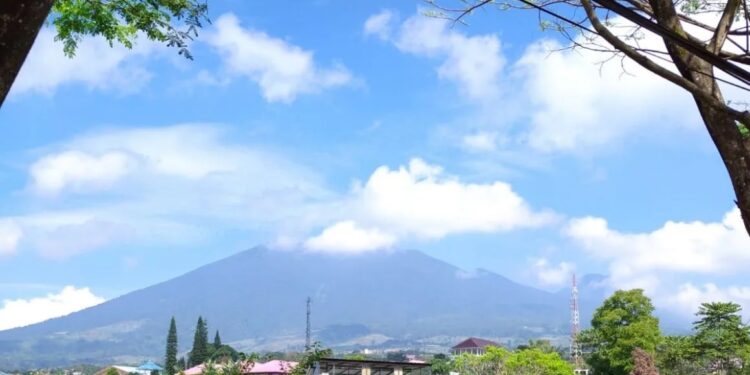 Pendakian ke Gunung Gede Pangrango Ditutup selama 3 Hari