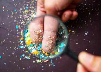 Ilustrasi mikroplastik