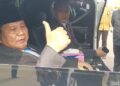 Prabowo Acungkan Jempol usai Wacana Duet dengan Ganjar Pranowo
