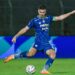 Bek jangkung Persib Bandung Nick Kuipers mencetak gol tunggal kemenangan Persib Bandung
