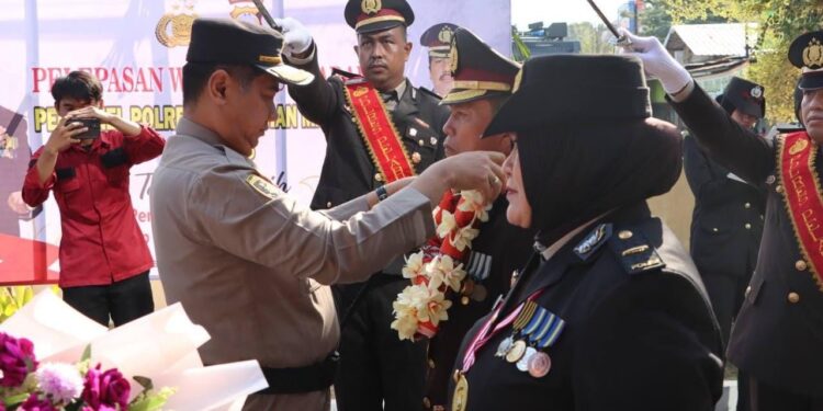 AKBP Yudi Frianto, Lepas Anggota Purna Tugas dengan Upacara Tradisi Polri