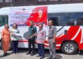 Anggota Komisi V DPR RI, Sarce Bandaso: Dengan Dana Aspirasi Serahkan Bantuan 2 Unit Bus di Toraja