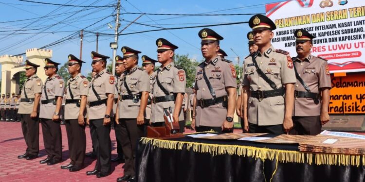 AKBP Galih Indragiri, Pimpin Langsung Sertijab dan Kenal Pamit Tiga PJU Polres Luwu Utara