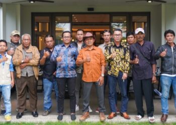 Steve Ewon jalin silaturahmi bersama Partai Golkar dan perwakilan Serikat Pekerja (PC FSP KEP SPSI) Kabupaten Bandung Barat, Mason Pine Hotel Kota Baru Parahyangan, Minggu 25 Februari 2024