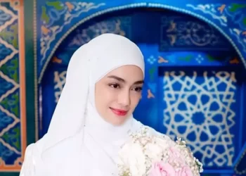 Pakaian Celine Evangelista Mengundang Banyak Tanya