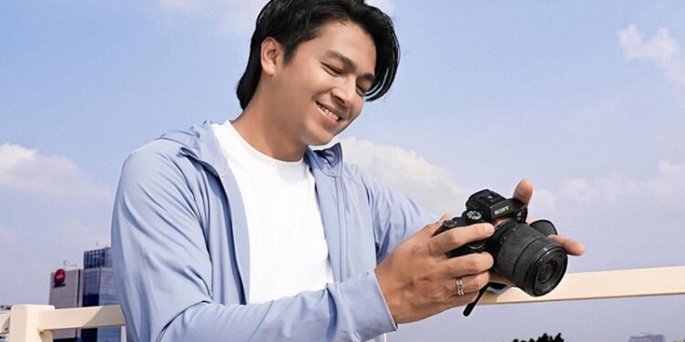 Deva Mahenra Ditawari Nge-DJ di Kelab Usai Menikah