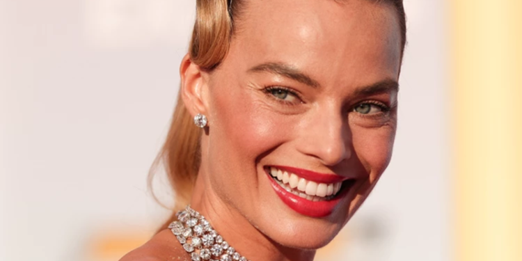 Margot Robbie Hamil Anak Pertama dengan Suami Produser Tom Ackerley