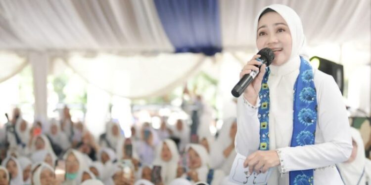 Atalia Praratya, Istri Ridwan Kamil, Memutuskan Mundur dari Pilkada 2024: “Keputusan Terbaik untuk Semua”
