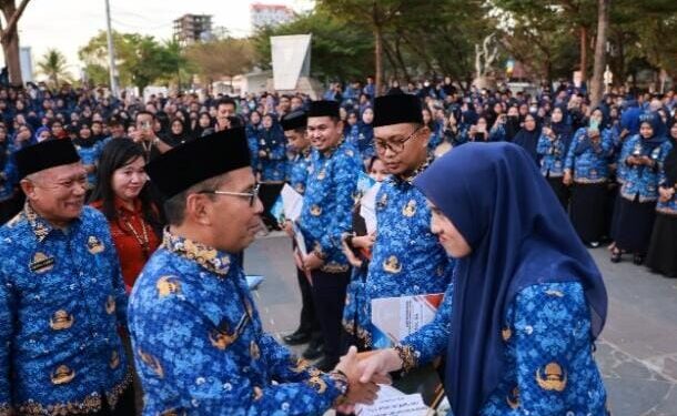 Danny Pomanto Serahkan 4.067 SK PPPK, Bekerjalah dengan Hati Tulus Ikhlas dan Bersyukur pada Tuhan