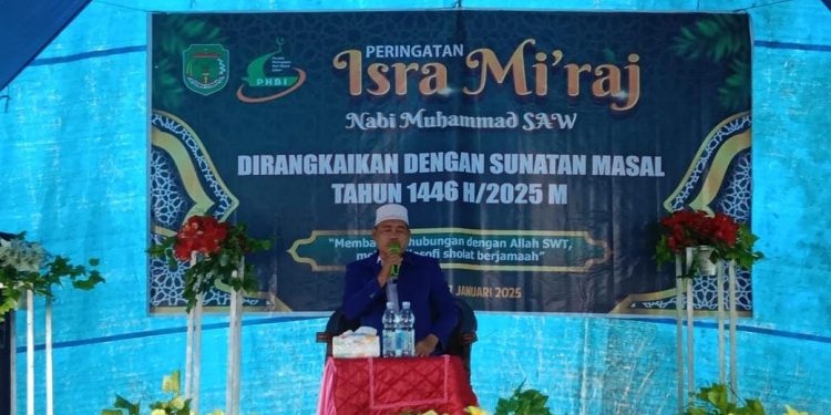 Isra Mi’raj di Desa Mulyorejo: 20 Anak Dikhitan, Wakil Ketua DPRD Lutra Ajak Tegakkan Salat dan Syukur